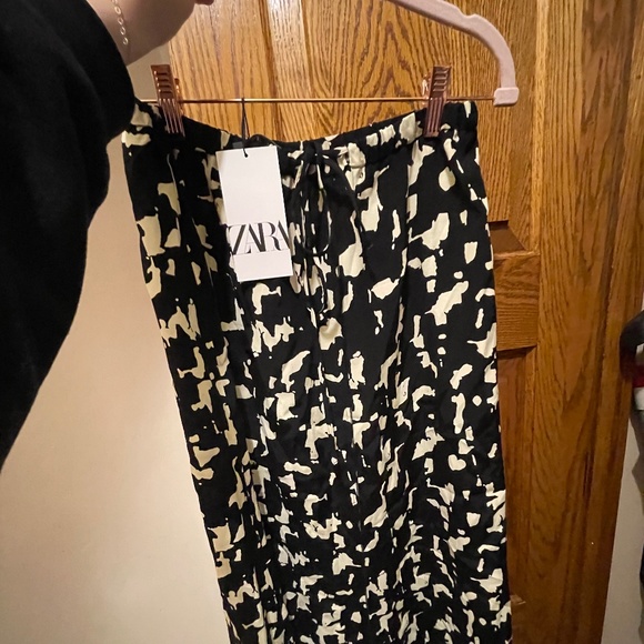 ZARA PRINTED MIDI SKIRT - Picture 3 of 5